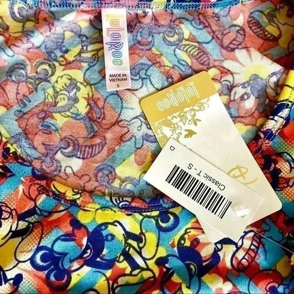 NWT LuLaRoe DISNEY Mickey Mouse Rainbow Scoop Neck Short Sleeve Fit Flare Top S - Picture 12 of 12